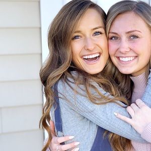 Meet your Posher, Brooke